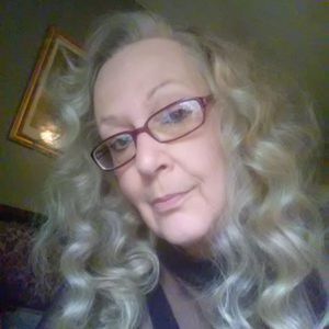 Meet your Posher, Connie